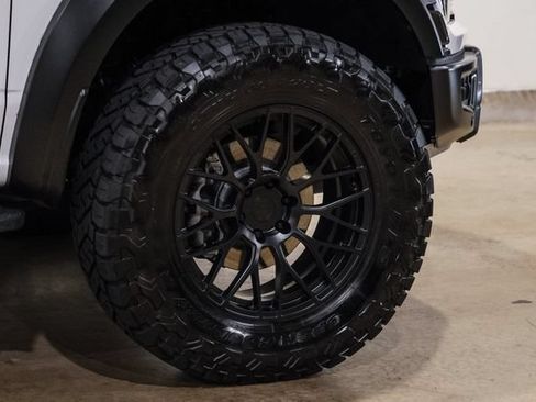 Used 2023 Ford F150 Raptor w/ Equipment Group 802A Raptor R AWD/4WD image 28