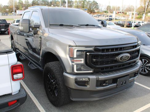 Used 2022 Ford F250 Lariat w/ Lariat Ultimate Package image 3