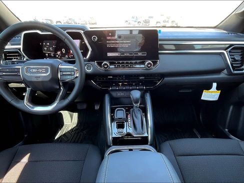 New 2026 GMC Canyon Elevation w/ Convenience Package image 9