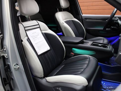 Used 2024 Kia EV9 GT-Line image 34