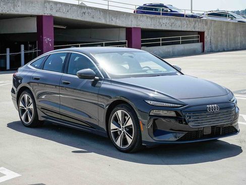 Used 2025 Audi A6 e-tron Premium Plus w/ Premium Plus image 5