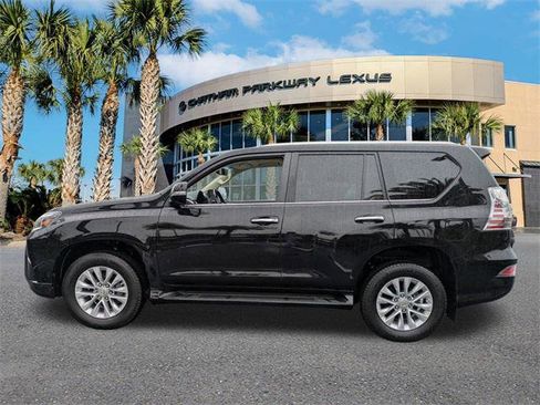 Certified 2023 Lexus GX 460 Premium w/ Premium Plus Package image 7