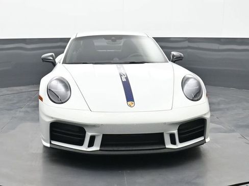 Certified 2025 Porsche 911 Carrera T RWD image 20