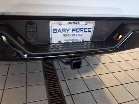 Used 2026 Chevrolet Colorado Z71 w/ Technology Package AWD/4WD image 18
