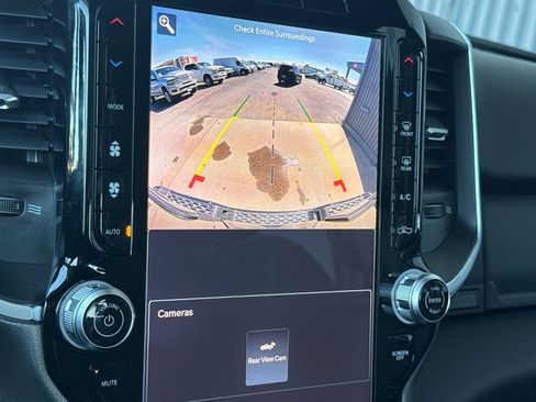 New 2026 RAM 1500 4x4 Crew Cab image 18