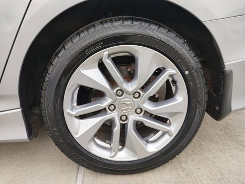 Used 2020 Honda Accord LX image 25