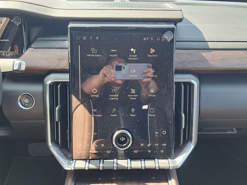 New 2026 GMC Acadia Denali Ultimate AWD/4WD image 29