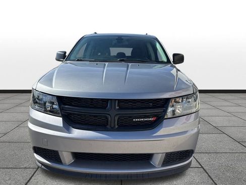 Used 2020 Dodge Journey SE w/ SE Popular Equipment Group image 8