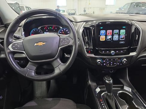 Used 2018 Chevrolet Traverse LT AWD/4WD image 5
