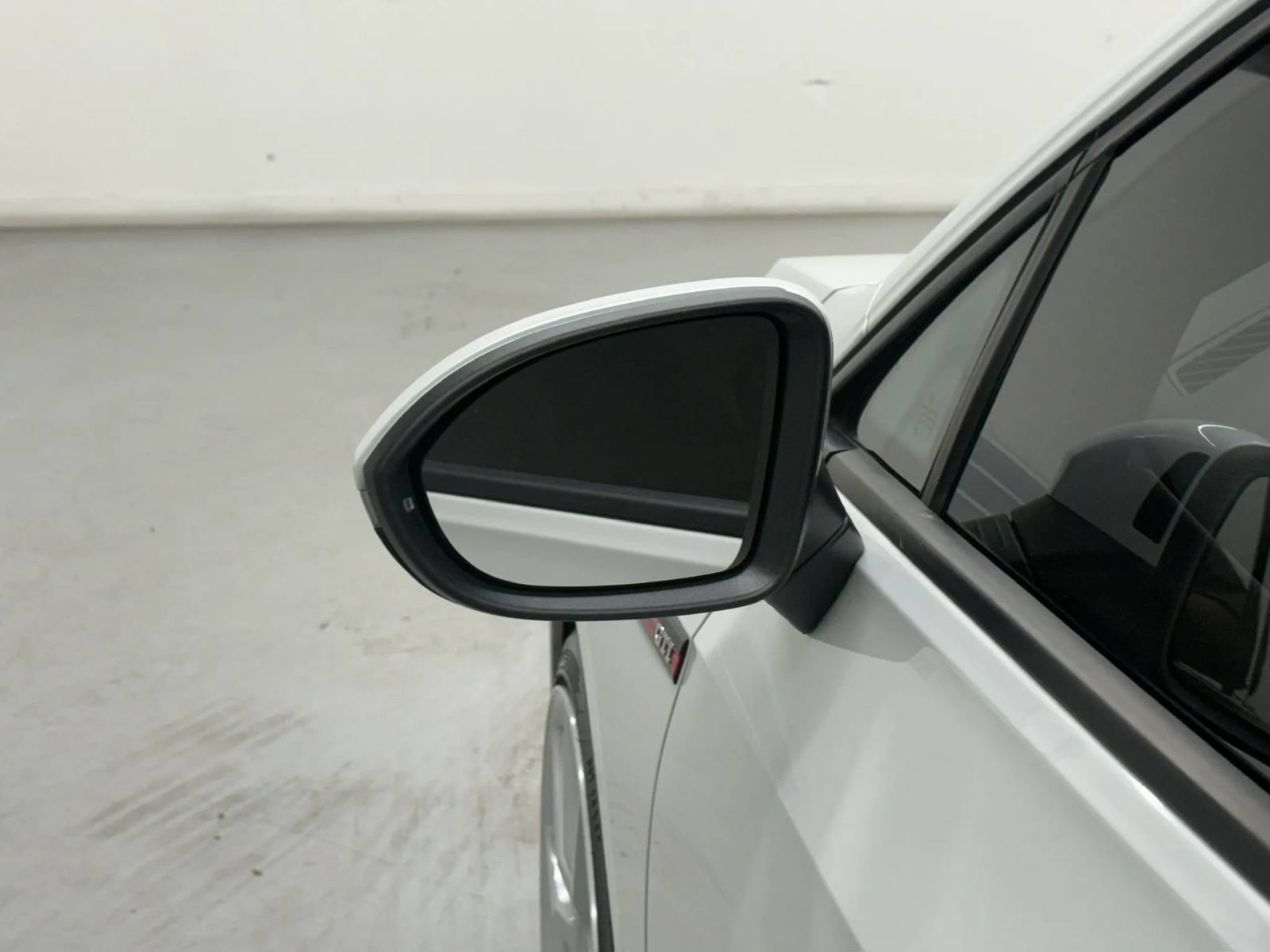 Used 2022 Volkswagen GTI SE w/ SE Leather Package FWD image 39