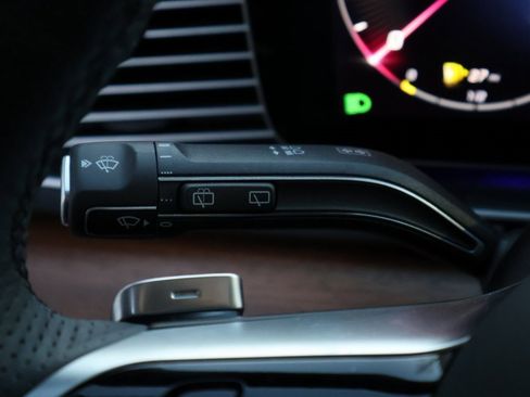 New 2025 Mercedes-Benz GLS 450 4MATIC image 37