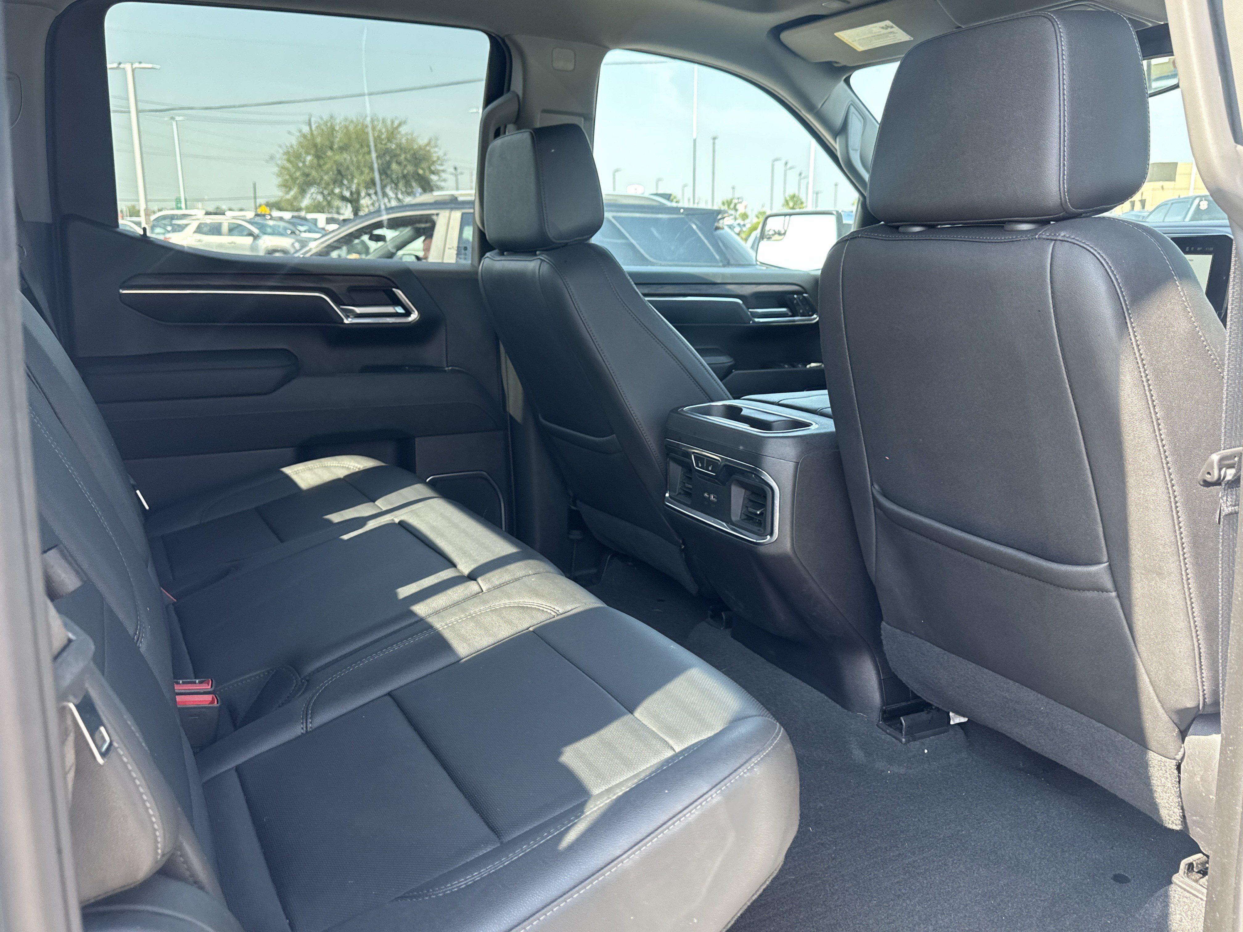 Used 2023 GMC Sierra 1500 SLT w/ SLT Premium Package AWD/4WD image 13