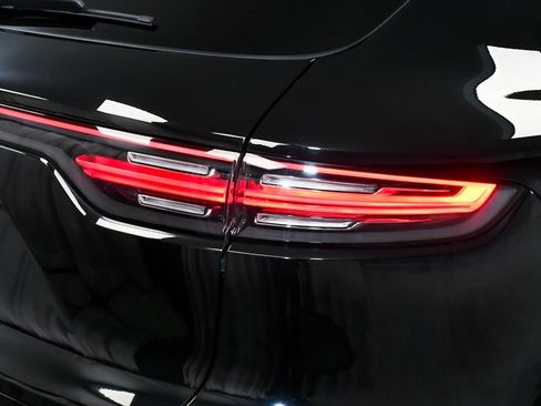 Used 2020 Porsche Cayenne E-Hybrid image 84