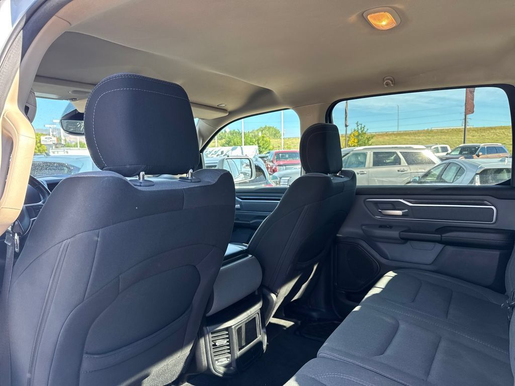 Used 2019 RAM 1500 Big Horn AWD/4WD image 17