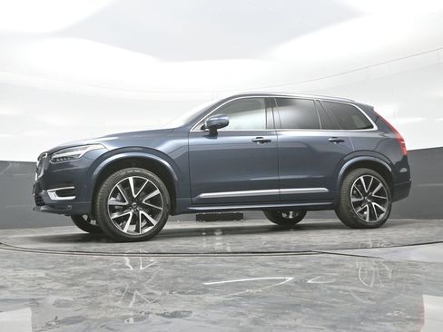 Certified 2025 Volvo XC90 B6 Plus w/ Protection Package Premier image 23