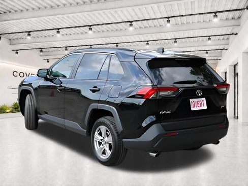 Used 2025 Toyota RAV4 XLE FWD image 5