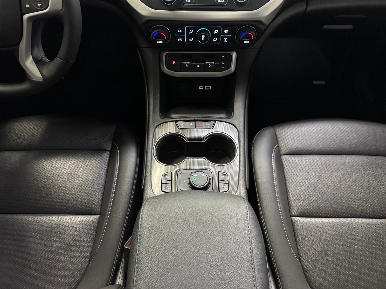 Used 2023 GMC Acadia SLT w/ Preferred Package AWD/4WD image 30