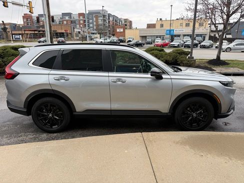 Used 2023 Honda CR-V Sport image 4