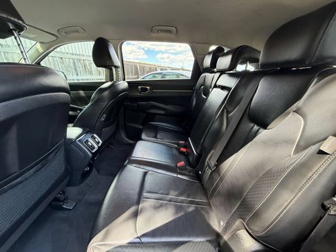 Used 2024 Kia Sorento S AWD/4WD image 24