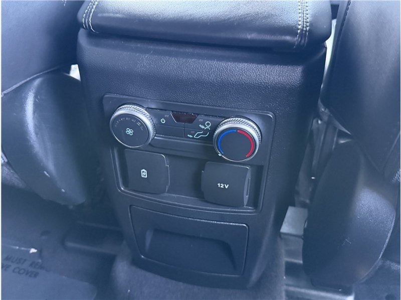 Used 2023 Ford Explorer XLT w/ Equipment Group 202A RWD image 32