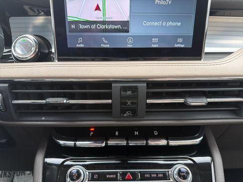 Used 2022 Lincoln Corsair Standard AWD w/ Equipment Group 101A image 24