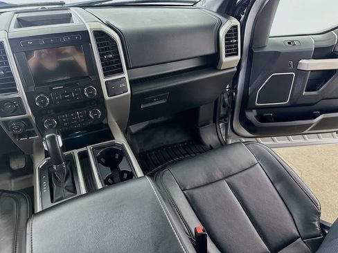 Used 2020 Ford F150 Lariat RWD image 18