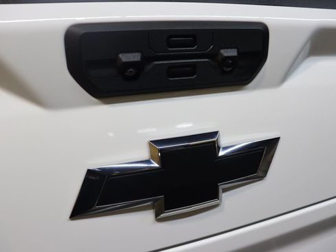 Used 2024 Chevrolet Silverado 1500 LT Trail Boss w/ Convenience Package II image 24