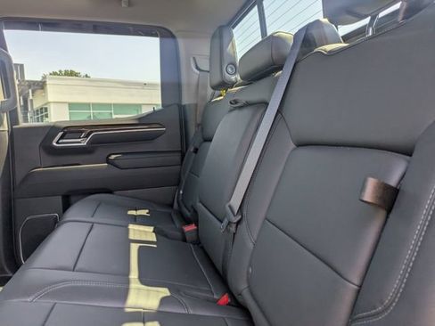 Used 2022 GMC Sierra 1500 Elevation w/ Elevation Premium Package AWD/4WD image 15