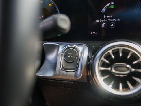 Used 2023 Mercedes-Benz EQB 350 4MATIC SUV image 17