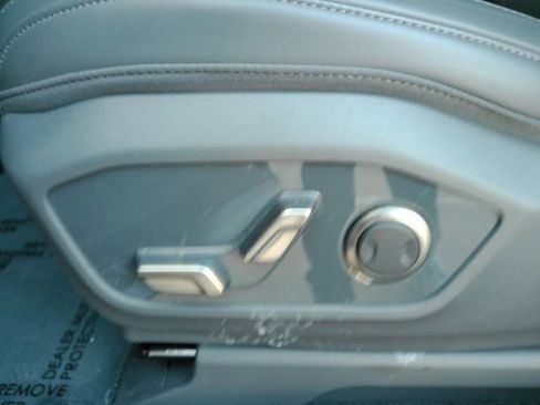 Used 2024 Kia EV9 Light image 15