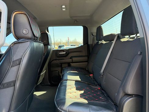 Used 2020 Chevrolet Silverado 1500 Custom Trail Boss w/ Custom Convenience Package image 17