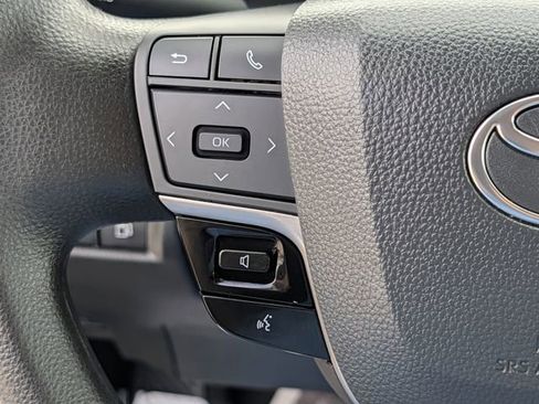 Used 2025 Toyota Camry LE image 22