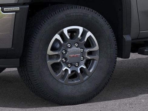 New 2026 GMC Sierra 3500 SLT w/ SLT Premium Package AWD/4WD image 9
