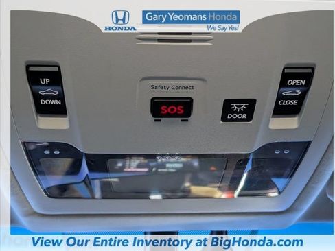 Used 2016 Lexus ES 350 w/ Premium Package w/Wood Trim FWD image 31