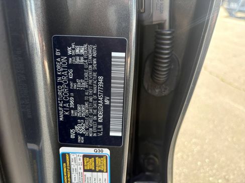 Used 2025 Kia Seltos S FWD image 30