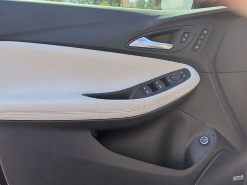 Used 2025 Buick Encore GX Avenir w/ Avenir Convenience Package FWD image 12