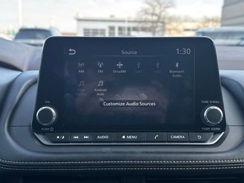 Used 2023 Nissan Rogue SV image 31