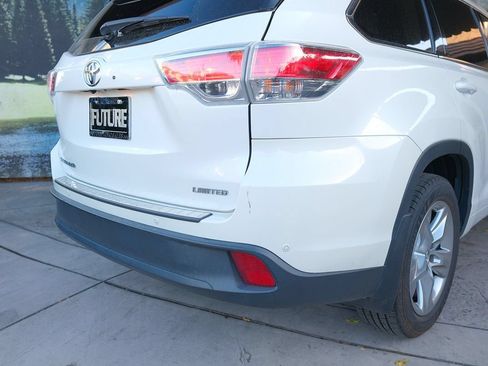 Used 2016 Toyota Highlander Limited FWD image 36