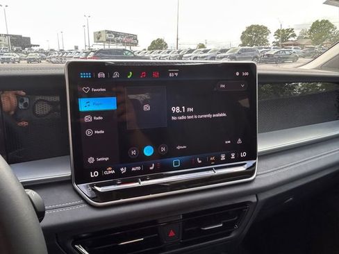 New 2026 Volkswagen Tiguan SE image 15