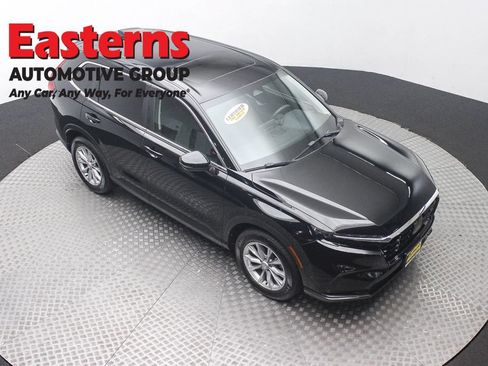 Used 2023 Honda CR-V EX image 3