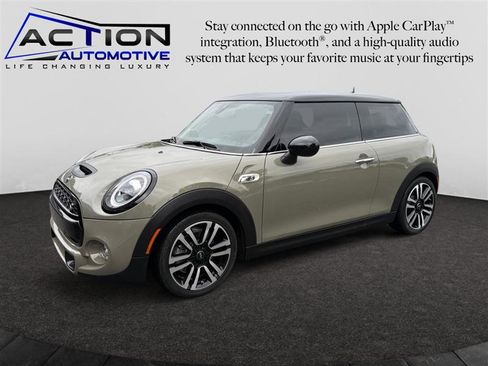 Used 2019 MINI Cooper S w/ Premium Package image 4