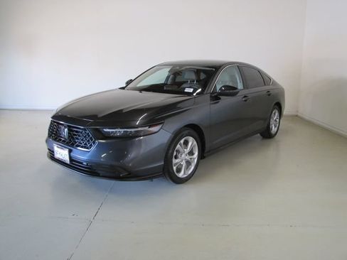 Certified 2023 Honda Accord LX image 1