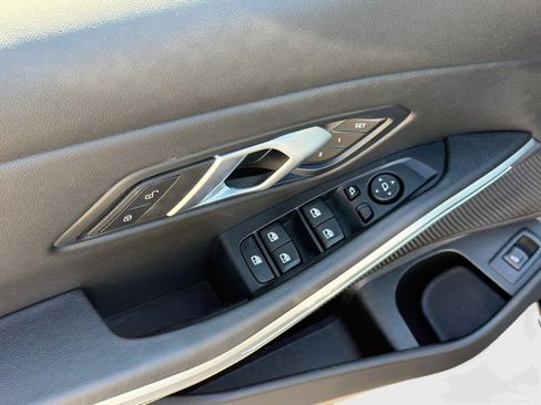 Used 2025 BMW 330i Sedan image 22