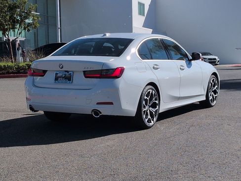 New 2026 BMW 330i Sedan w/ Convenience Package image 10