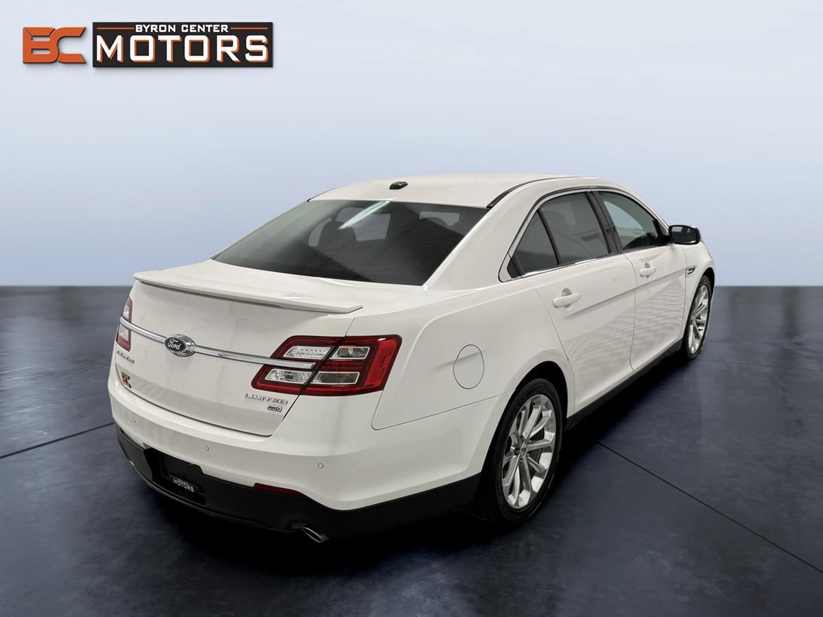 Used 2019 Ford Taurus Limited AWD/4WD image 6