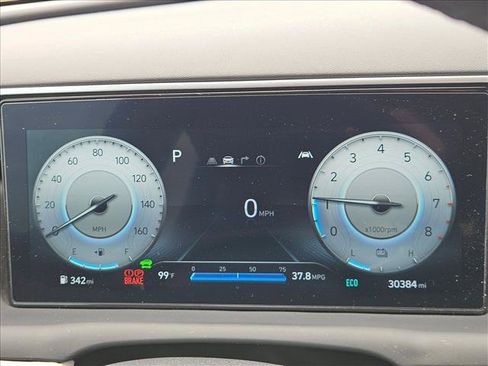 Certified 2024 Hyundai Tucson Limited AWD/4WD image 10