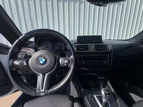 Used 2017 BMW M2 RWD image 13