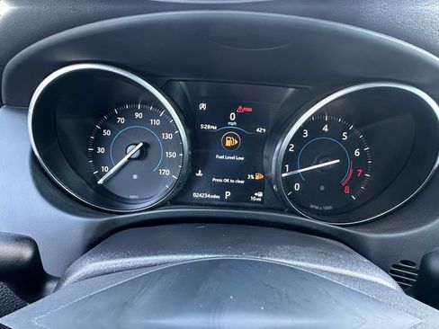 Used 2018 Jaguar XE Premium AWD/4WD image 13