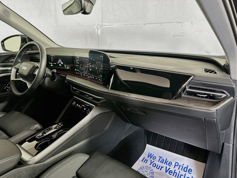 Used 2025 Audi Q5 Premium Plus w/ Premium Plus AWD/4WD image 29