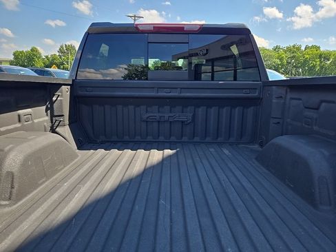 Used 2021 GMC Sierra 1500 AT4 w/ AT4 Value Package AWD/4WD image 32